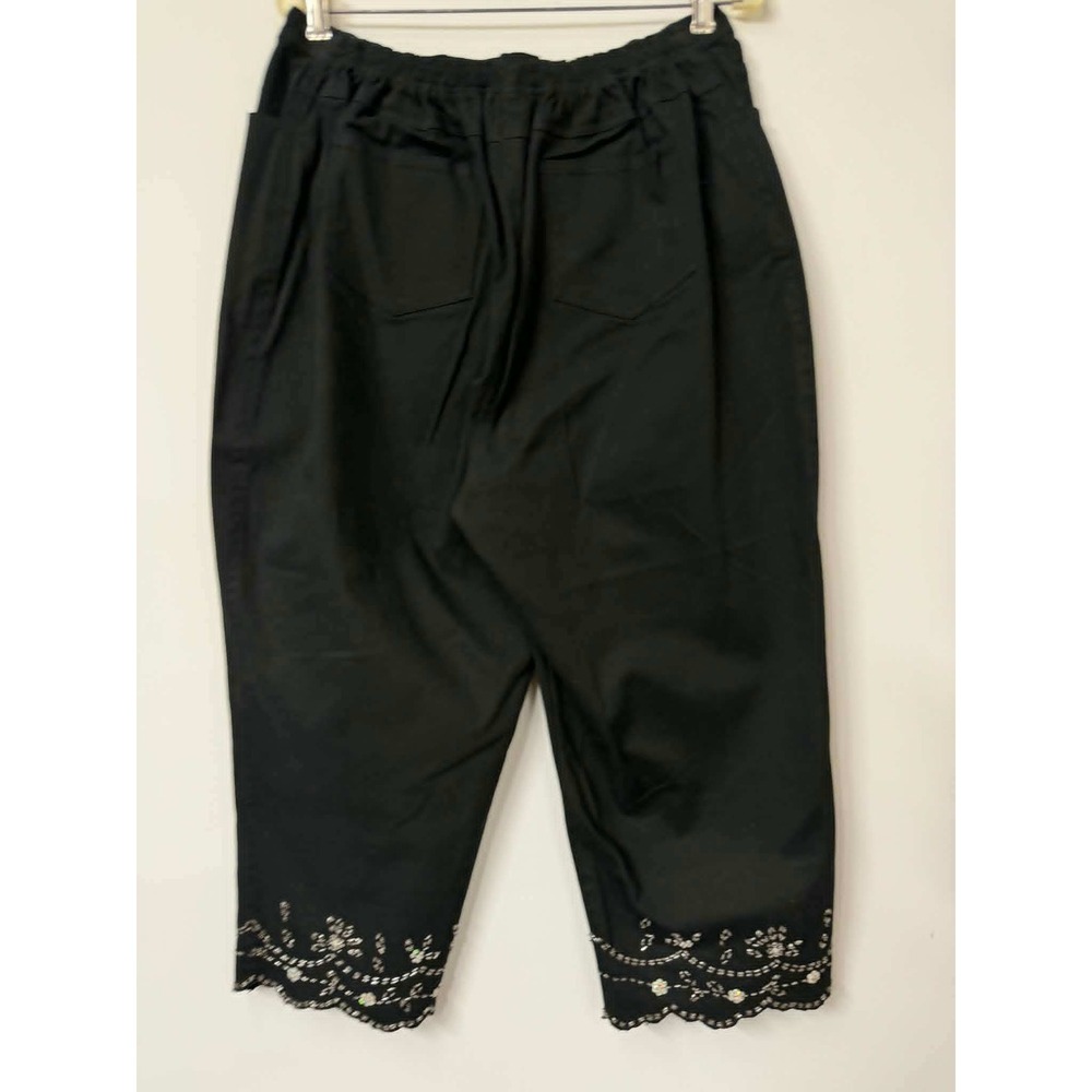 Quacker Factory Women's XL Black Beaded Scalloped Hem Capri Pants Cropped